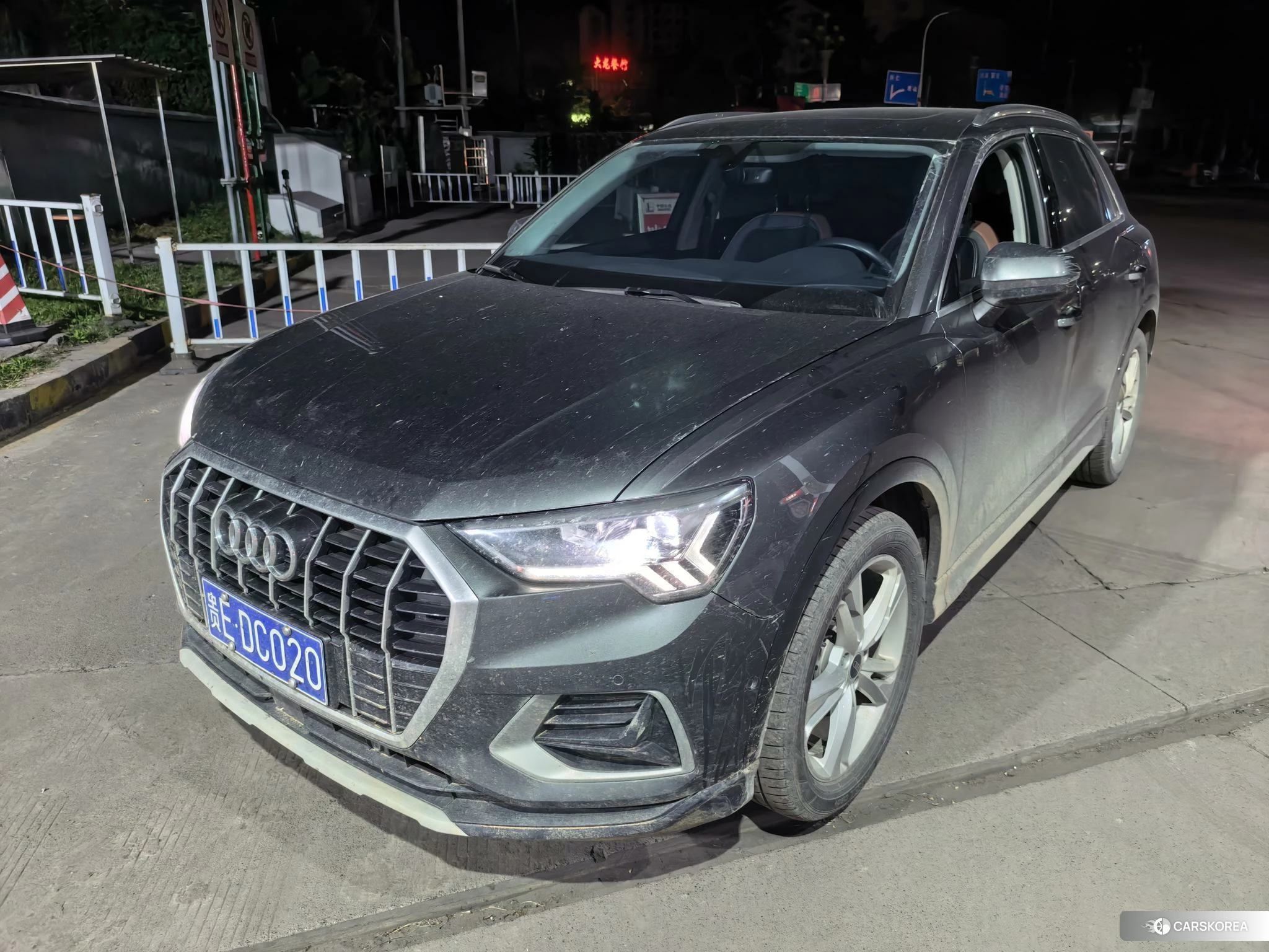 Audi Q3 2022 Черный из Китая