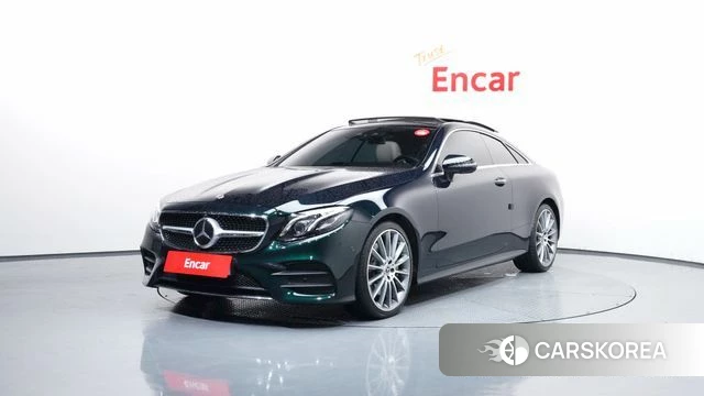 Mercedes-Benz E-Class W213 2019 Темно-зеленый из Кореи