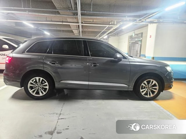 Audi Q7 (4M) 2019 Серый из Кореи
