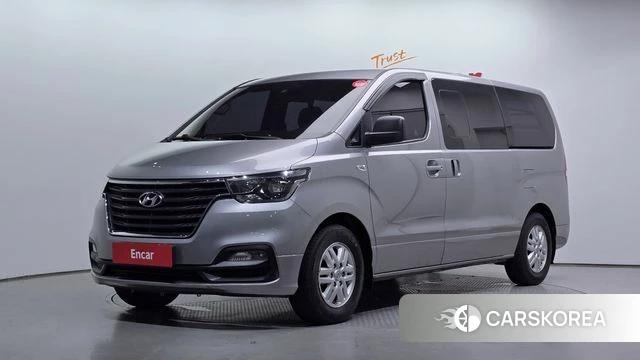 Hyundai The New Grand Starex 2019 Серебристо-серый из Кореи