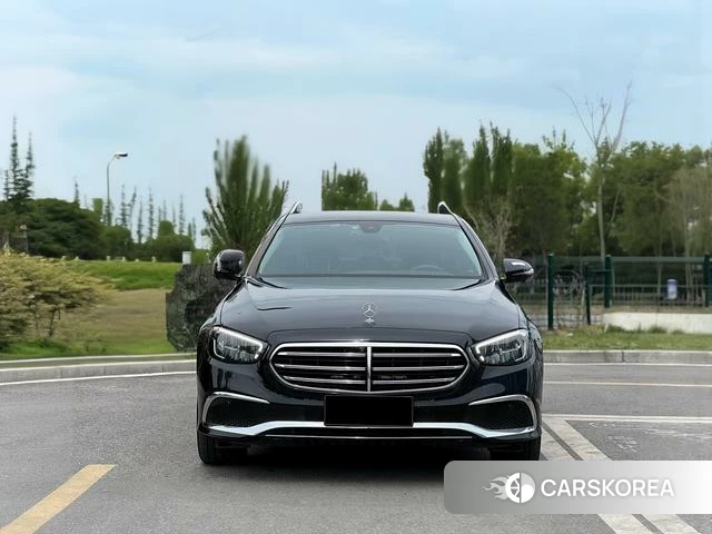 Mercedes-Benz E-class 2023 Черный из Китая