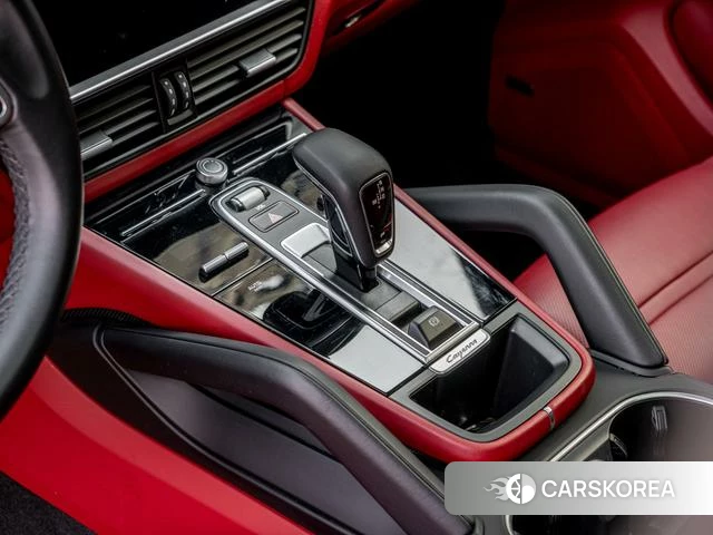 Porsche Cayenne E-Hybrid 2021 Синий из Китая
