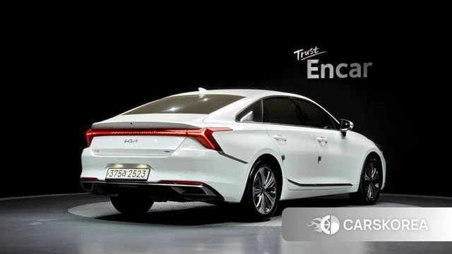 Kia K8 Hybrid 2023 Белый из Кореи