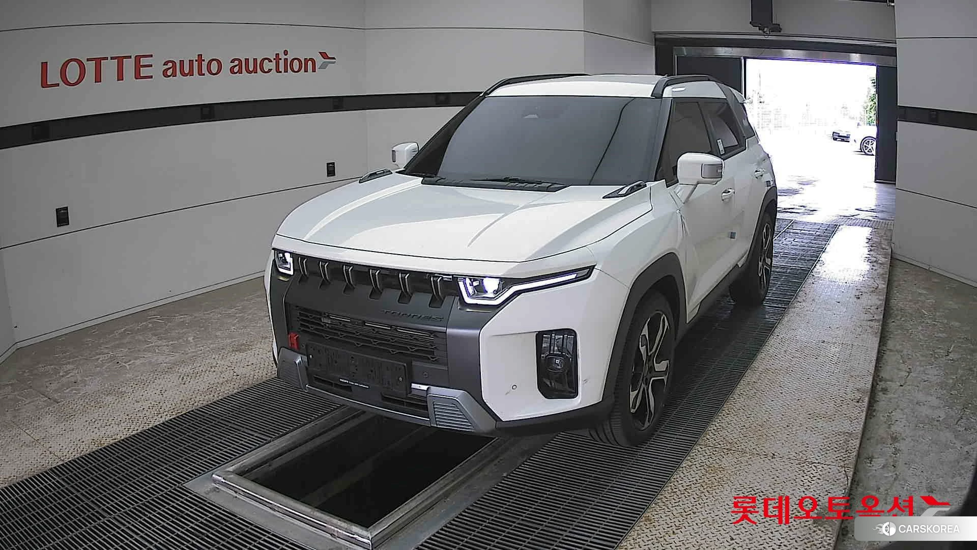 SsangYong Torres Hybrid 2026 Белый из Кореи
