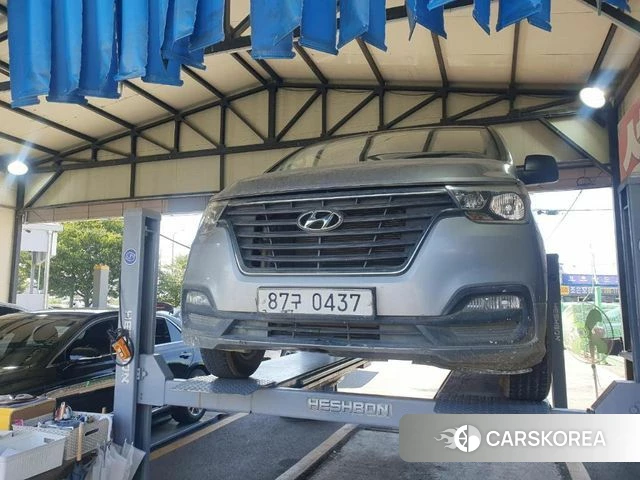 Hyundai The New Grand Starex 2018 Серебряный из Кореи