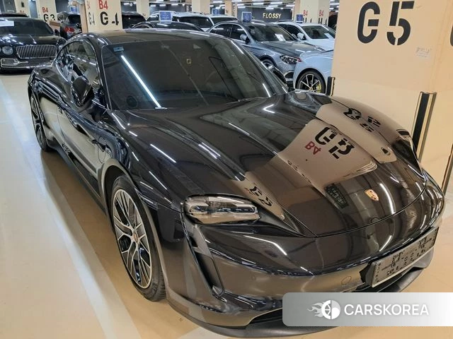 Porsche Taycan 2020 Черный из Кореи