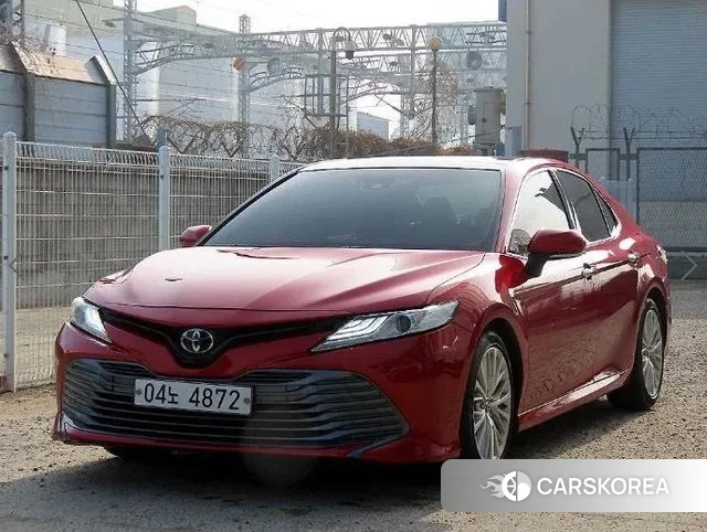 Toyota Camry (XV70) 2018 Красный из Кореи