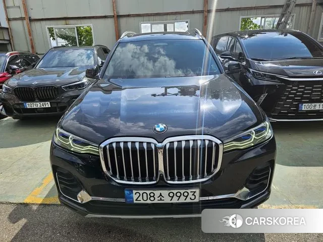BMW X7 (G07) 2021 Черный из Кореи
