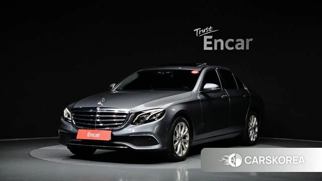 Mercedes-Benz E-Class W213 2018 Серый из Кореи