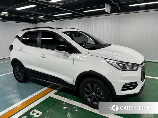 BYD Yuan EV 2019 Белый из Китая
