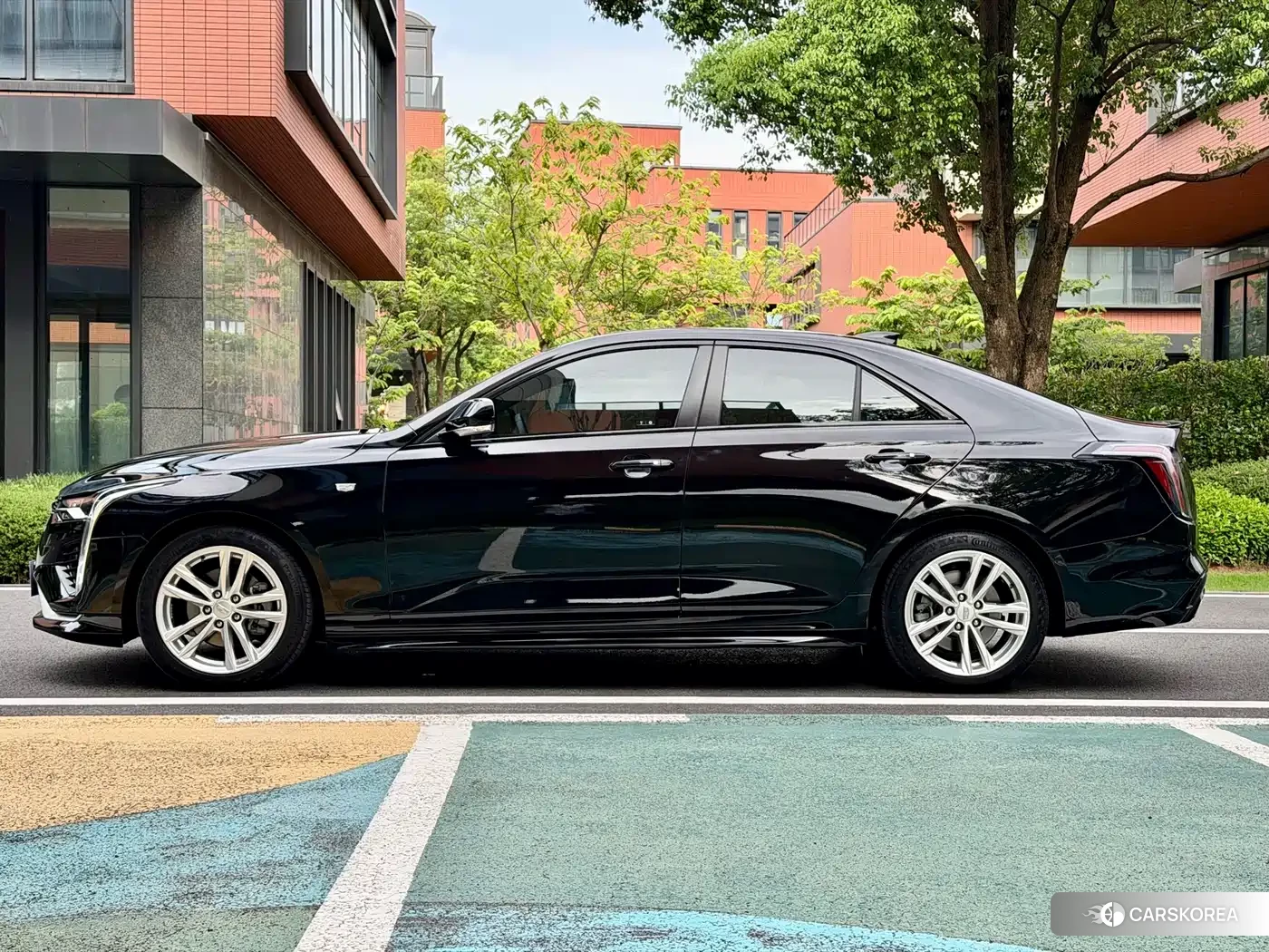 Cadillac CT4 2022 Черный из Китая