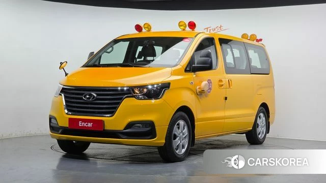 Hyundai The New Grand Starex 2019 Желтый из Кореи