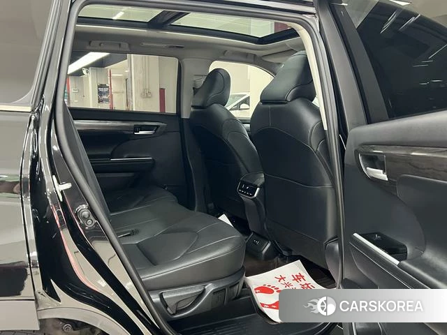 Toyota Highlander 2025 Черный из Китая