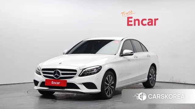 Mercedes-Benz C-Class W205 2019 Белый из Кореи
