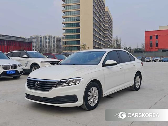 Volkswagen Lavida 2022 Белый из Китая