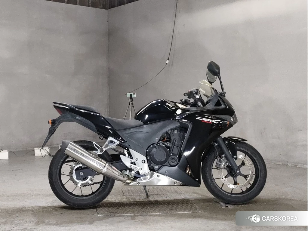 Проданный Honda CBR400R 2013 из Японии, фото 2