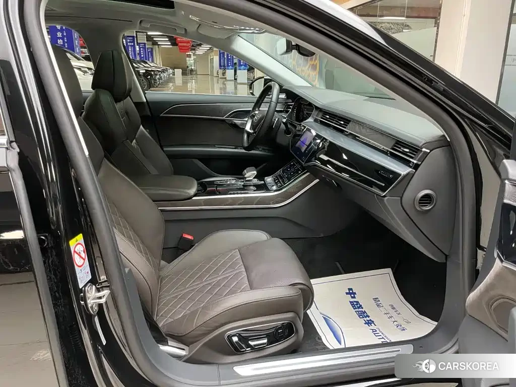 Audi A8 2021 Черный из Китая, фото 2