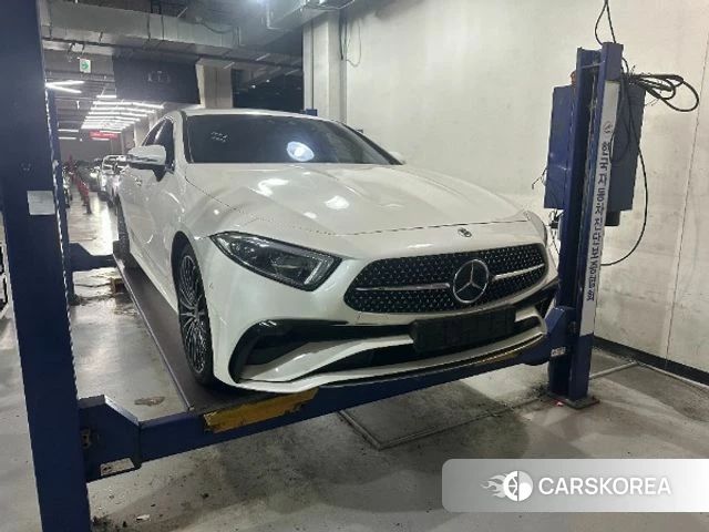 Mercedes-Benz CLS-Class C257 2023 Белый из Кореи