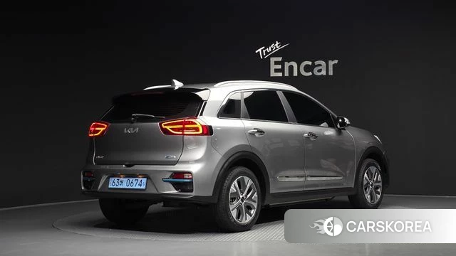 Kia Niro EV 2021 Серебристо-серый из Кореи