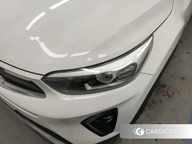 Kia Yi Ran 2021 Белый из Китая