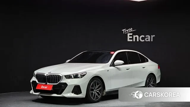 BMW 5 Series (G60) 2025 Белый из Кореи