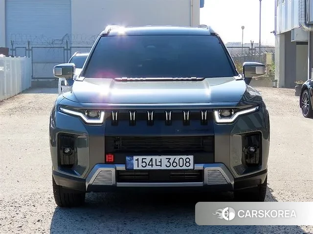 Ssangyong Torres 2023 Темно-зеленый из Кореи