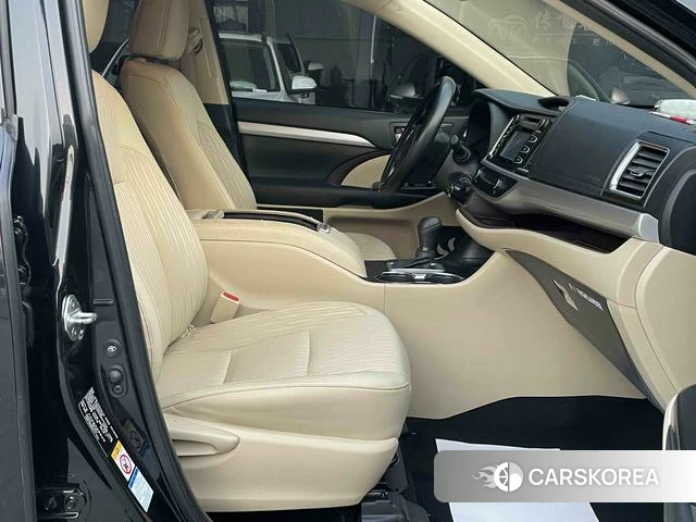 Toyota Highlander 2021 Черный из Китая