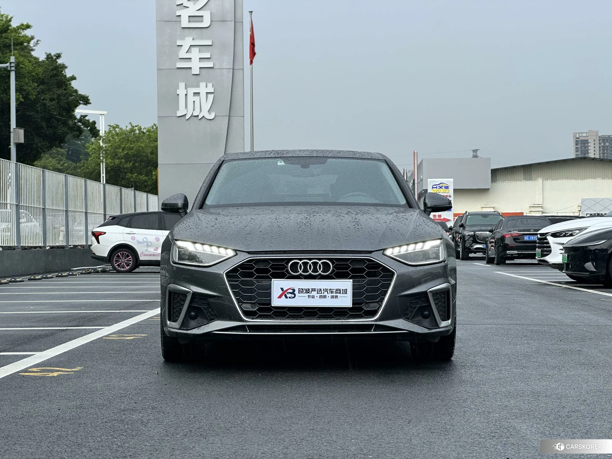 Audi A4L 2020 Темно-серый из Китая