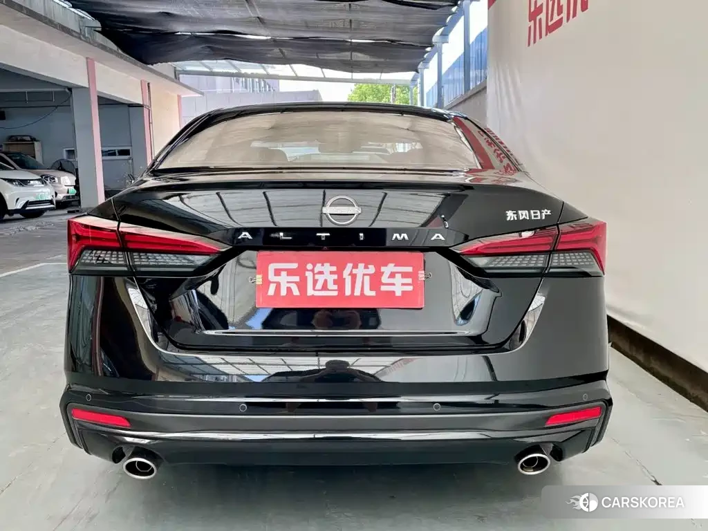 Nissan Altima 2025 Черный из Китая