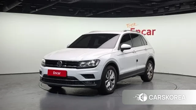 Volkswagen Tiguan second Generation 2018 Белый из Кореи
