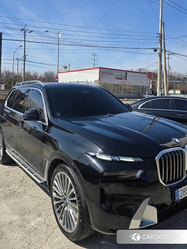 BMW X7 (G07) 2025 Черный из Кореи