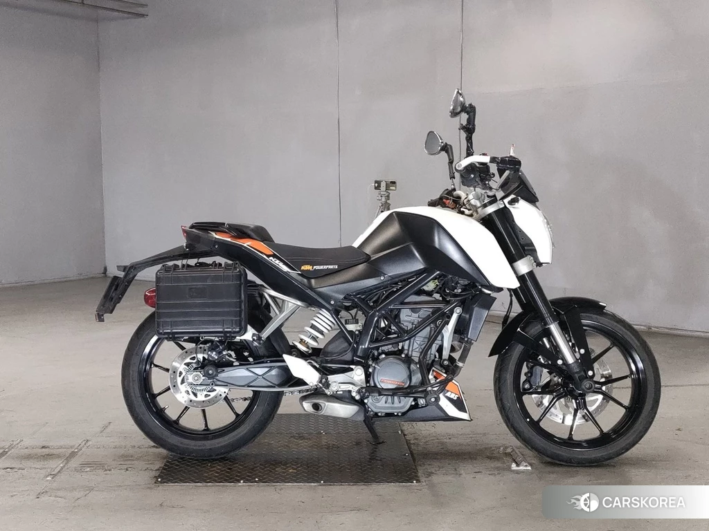 Проданный KTM 200 DUKE 2013 из Японии