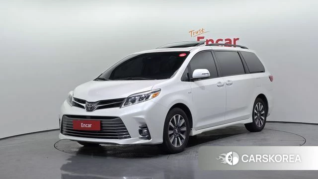 Toyota Sienna 2020 Белый из Кореи
