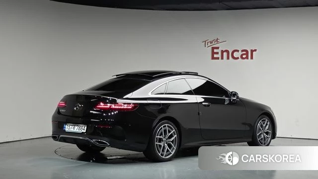 Mercedes-Benz E-Class W213 2023 Черный из Кореи