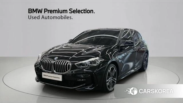 BMW 1 Series (F40) 2023 Черный из Кореи