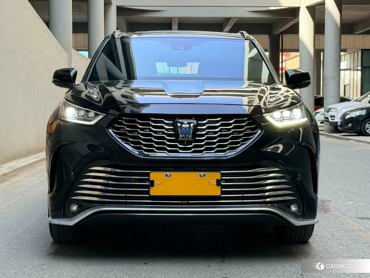 Toyota Crown Lufang 2021 Черный из Китая