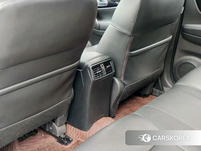 Nissan Qijun 2022 Белый из Китая