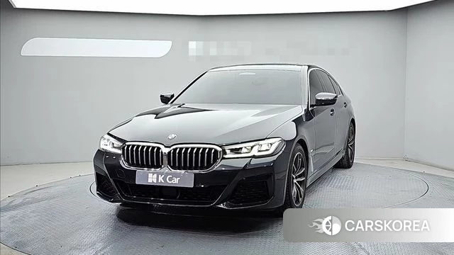 BMW 5 Series (G30) 2022 Серый из Кореи