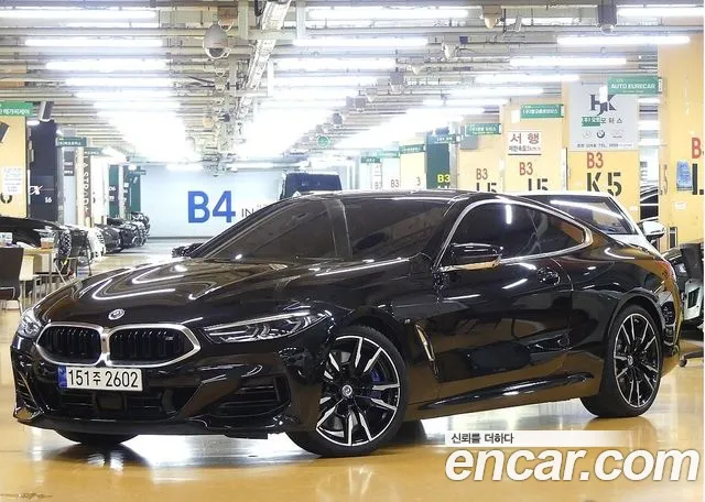 BMW 8 Series (G15) 2022 Черный из Кореи