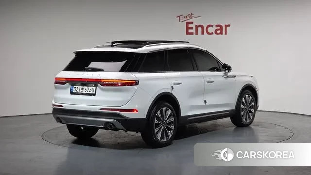 Lincoln Corsair 2021 Белый из Кореи