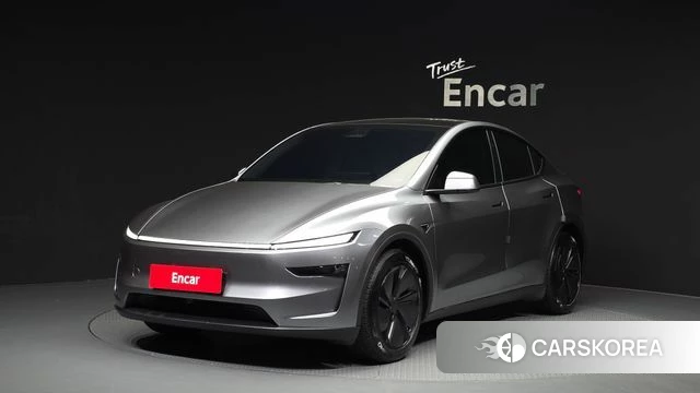 Tesla Model Y 2025 Серебристо-серый из Кореи