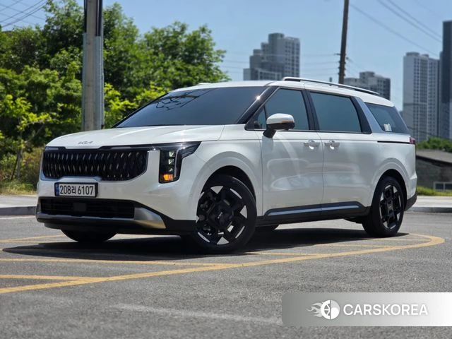 Kia The New Carnival 4th Generation 2025 Белый из Кореи