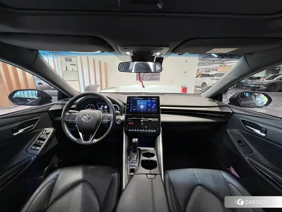 Toyota Avalon 2023 Черный из Китая