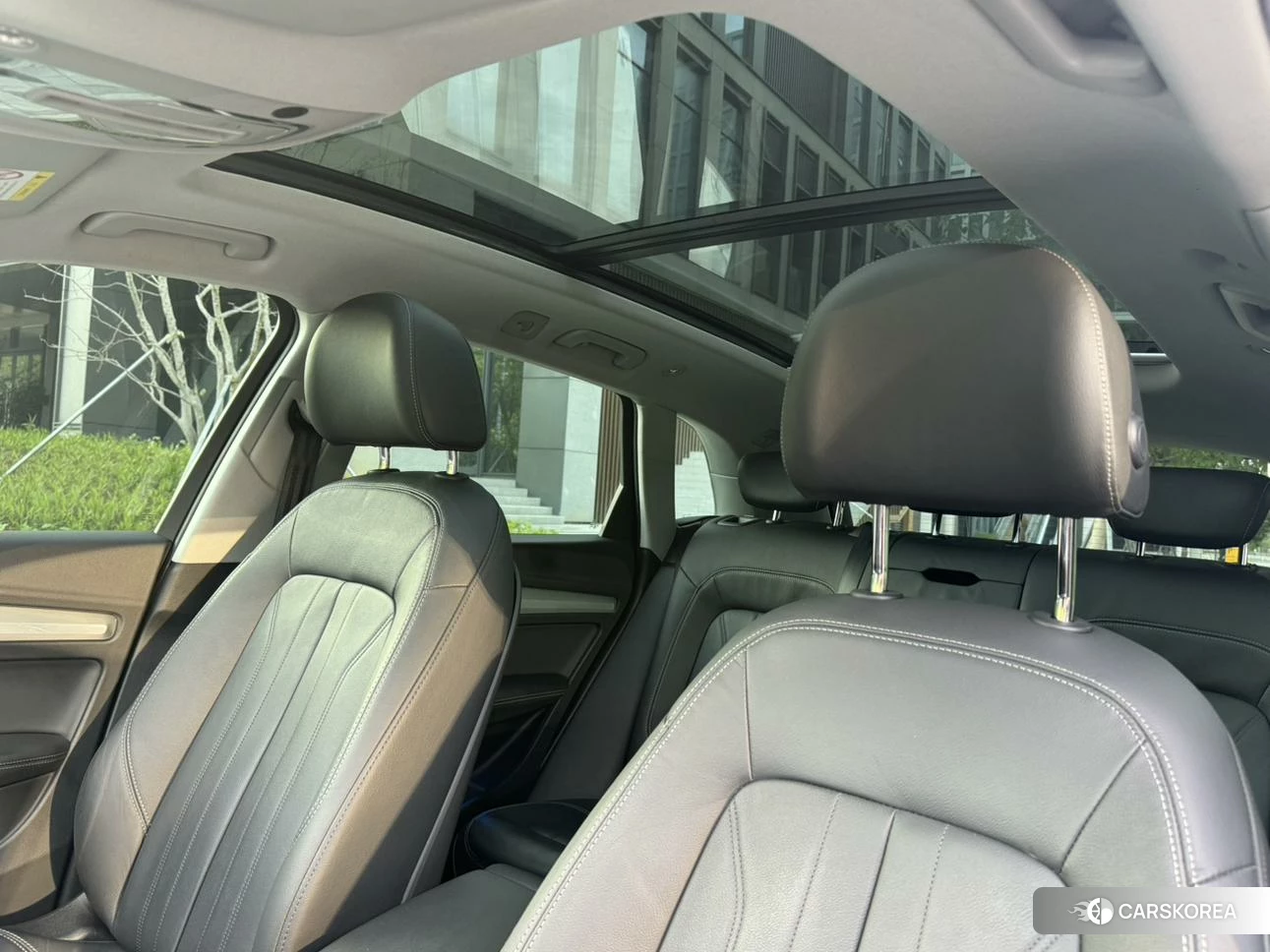 Audi Q5L 2019 Белый из Китая