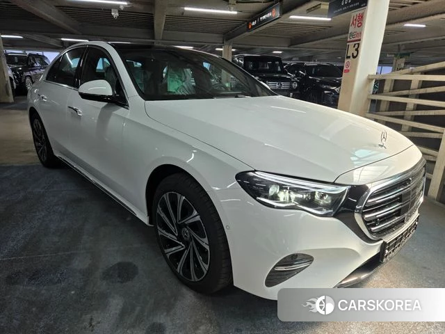 Mercedes-Benz E-Class W214 2026 Белый из Кореи