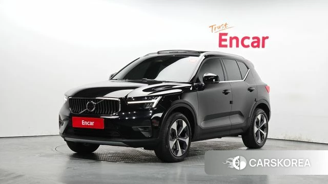Volvo XC40 2023 Черный из Кореи