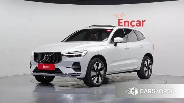 Volvo XC60 second Generation 2025 Белый из Кореи