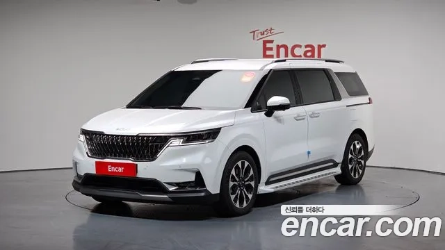 Kia Carnival 4th generation 2023 Белый из Кореи