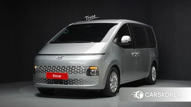 Hyundai Staria 2022 Серебряный из Кореи