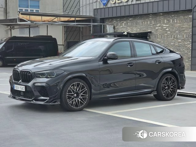 BMW X6M (G06) 2023 Черный из Кореи